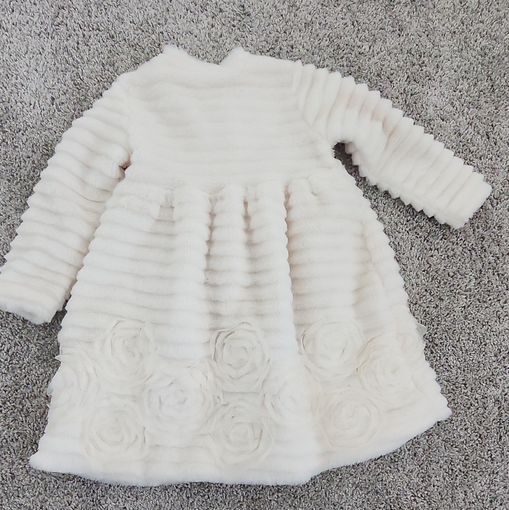 Blueberi Boulevard Ivory Faux Fur Dress Coat with Rhinestone Accent - Picture 5 of 9